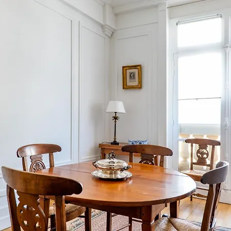 Veeve - Perignon's Palazzo Apartment